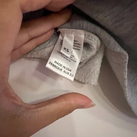 ARE YOU AM I cropped fleece sweatshirt with extra long sleeves XS - Picture 3 of 5